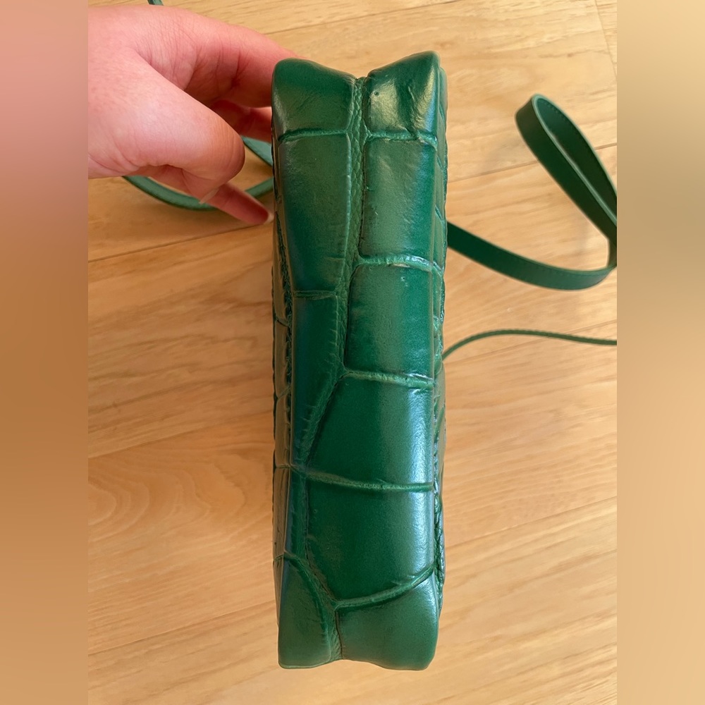 Clare V Green Croc-Embossed Leather Crossbody Bag - Picture 6 of 10